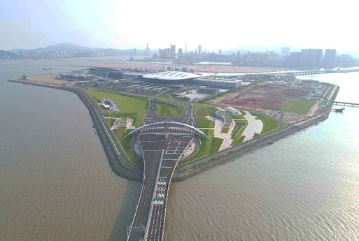 Hong Kong Zhuhai Macao Bridge Artificial Island Project (en inglés)